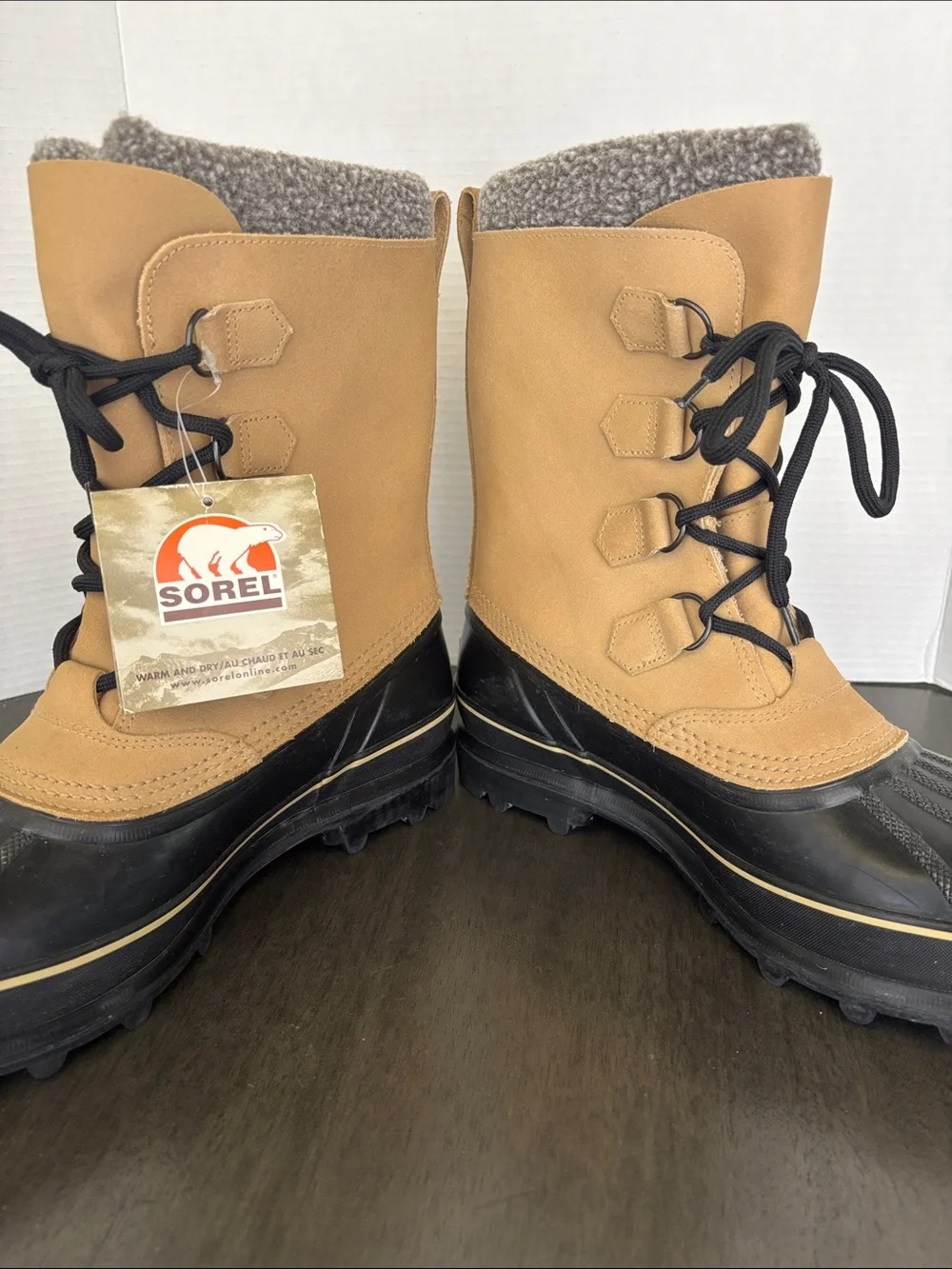 Sorel Caribu men’s 10 Black and Tan Waterproof Lace-Up Winter snow  Boots